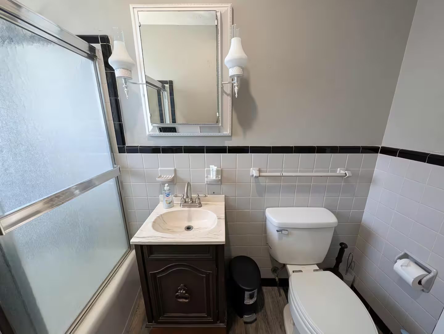 Jonesboro Downtown Mainstreet Suite - Image 13