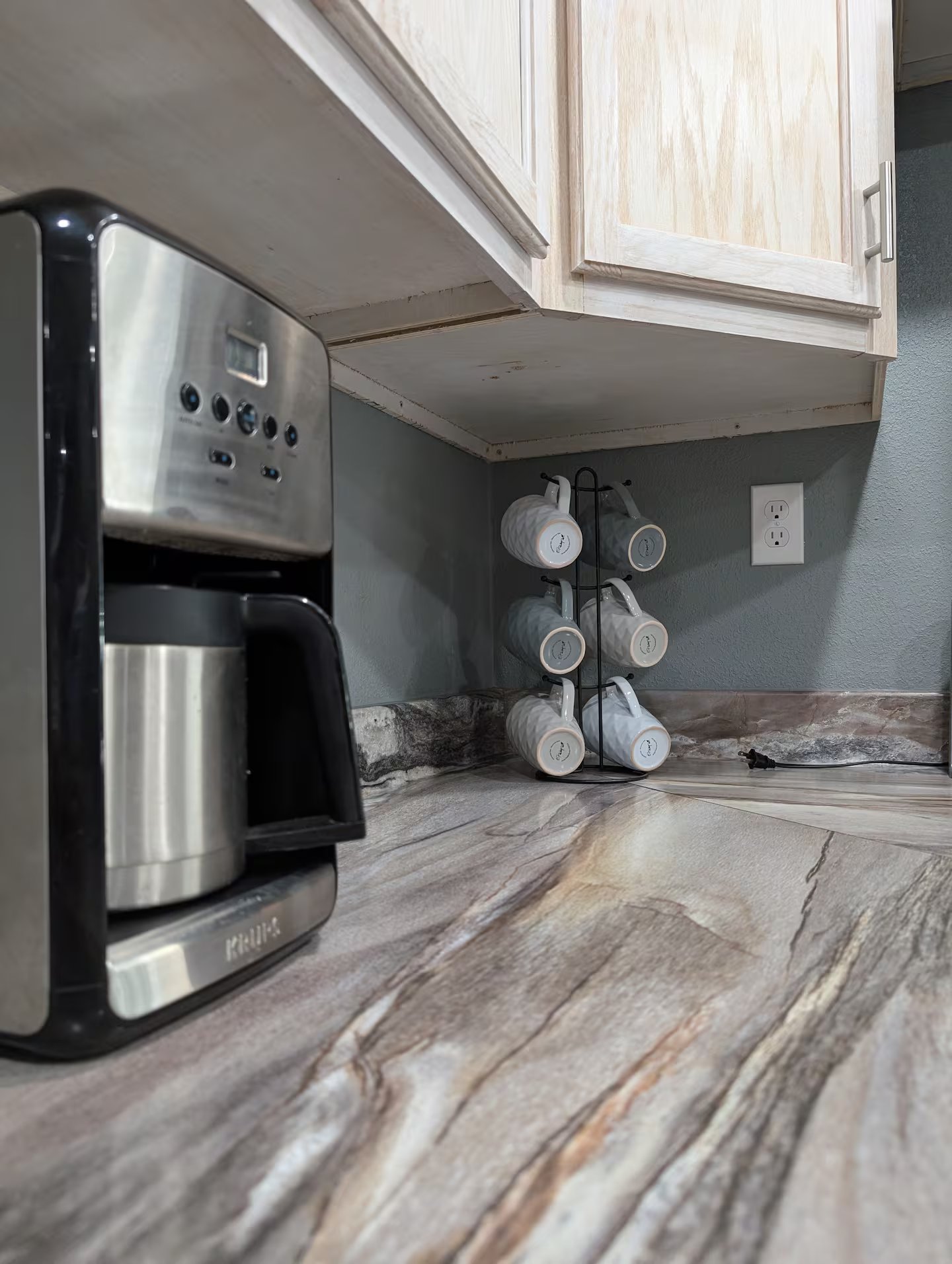 Jonesboro Downtown Mainstreet Hideaway Suite - Image 3